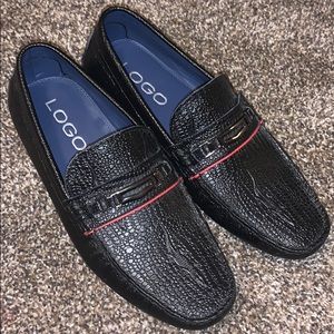 LOGO 🐊 leather loafers